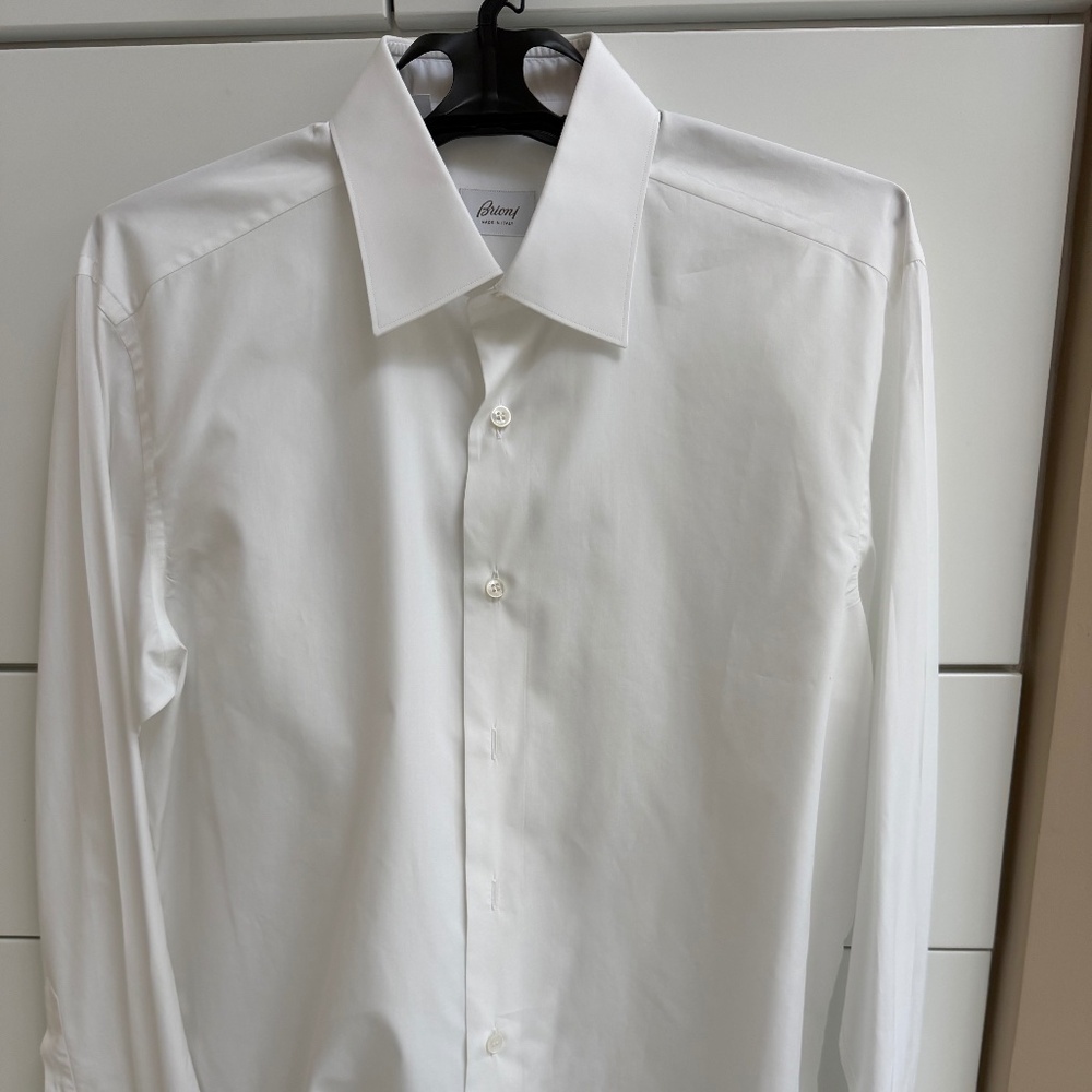 Man’s Brioni shirt, white size 17